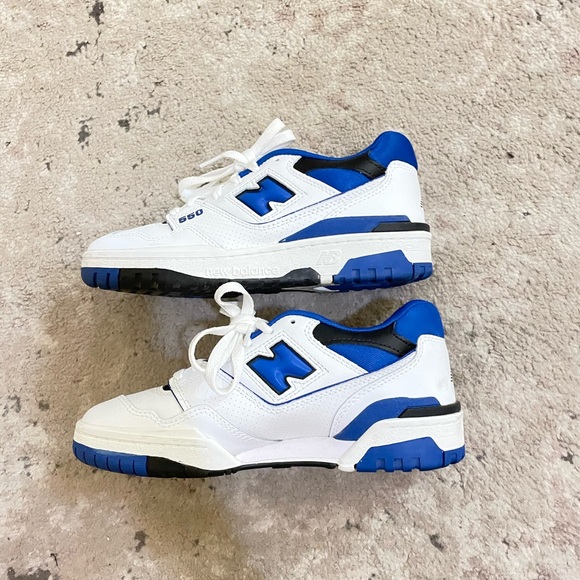SALE* New Balance 550 White and Blue Sneakers NEW - Picture 4 of 7